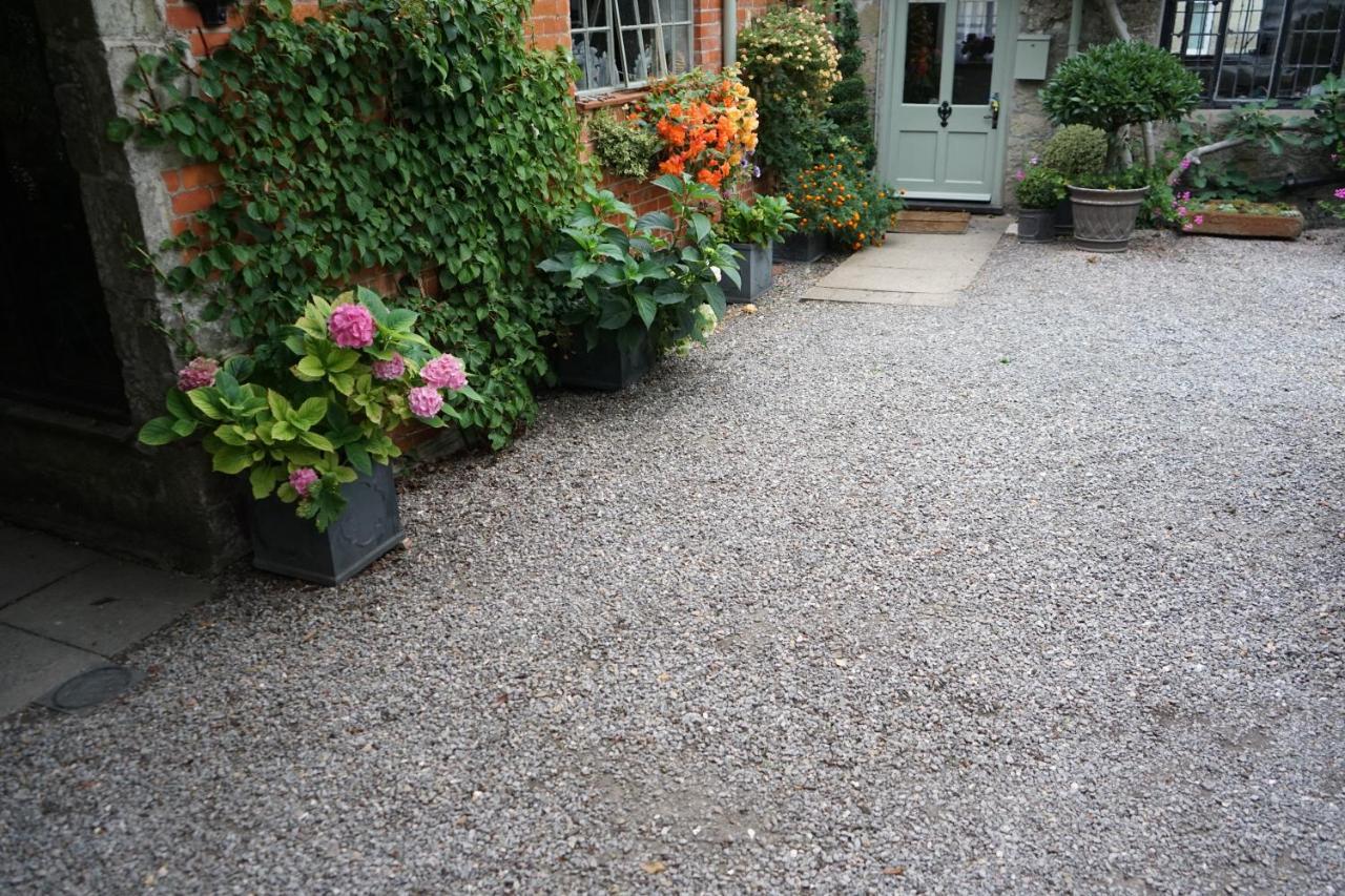 Character 2 Double Bedroom Cottage In Shaftesbury Exterior foto